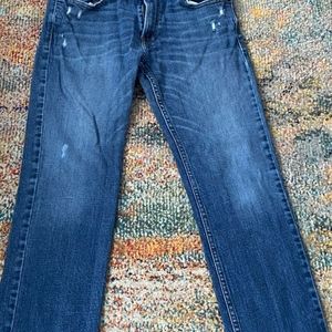 Hollister women's straight legged jeans. Medium wash size 32x30